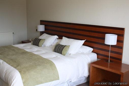 Hotel Marbella Resort Майтенкило Стая снимка